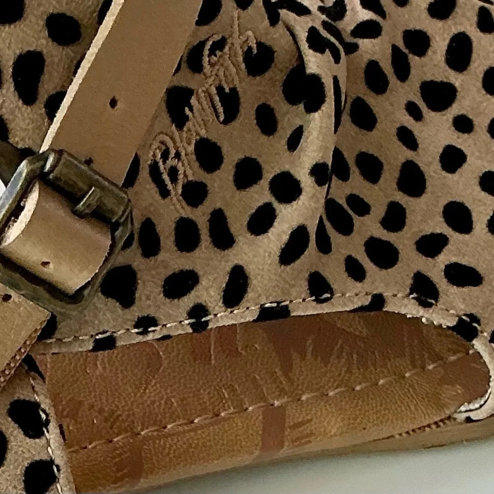 Blowfish Sandals Sz 7.5 - Picture 5 of 12